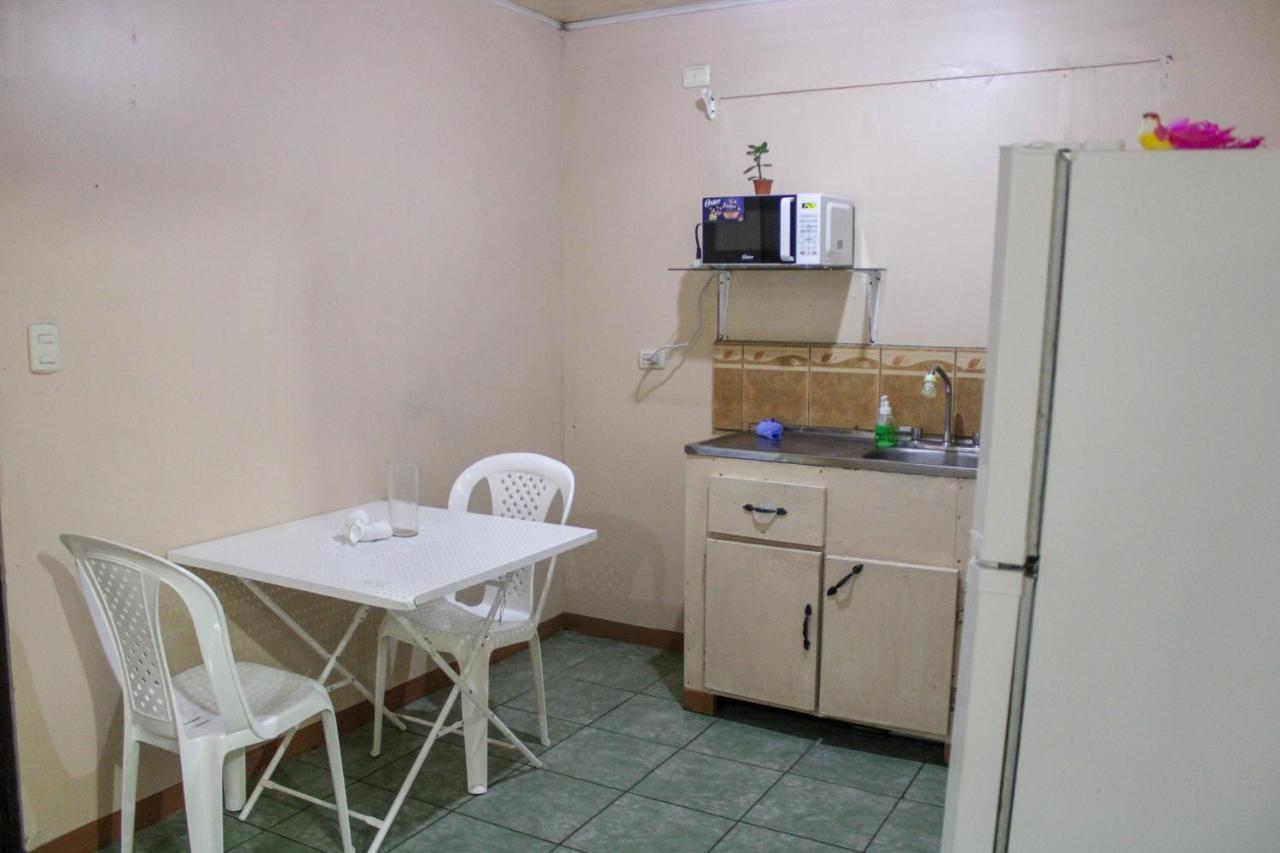 Apartamentos Mary Quesada (Alajuela) Exterior foto