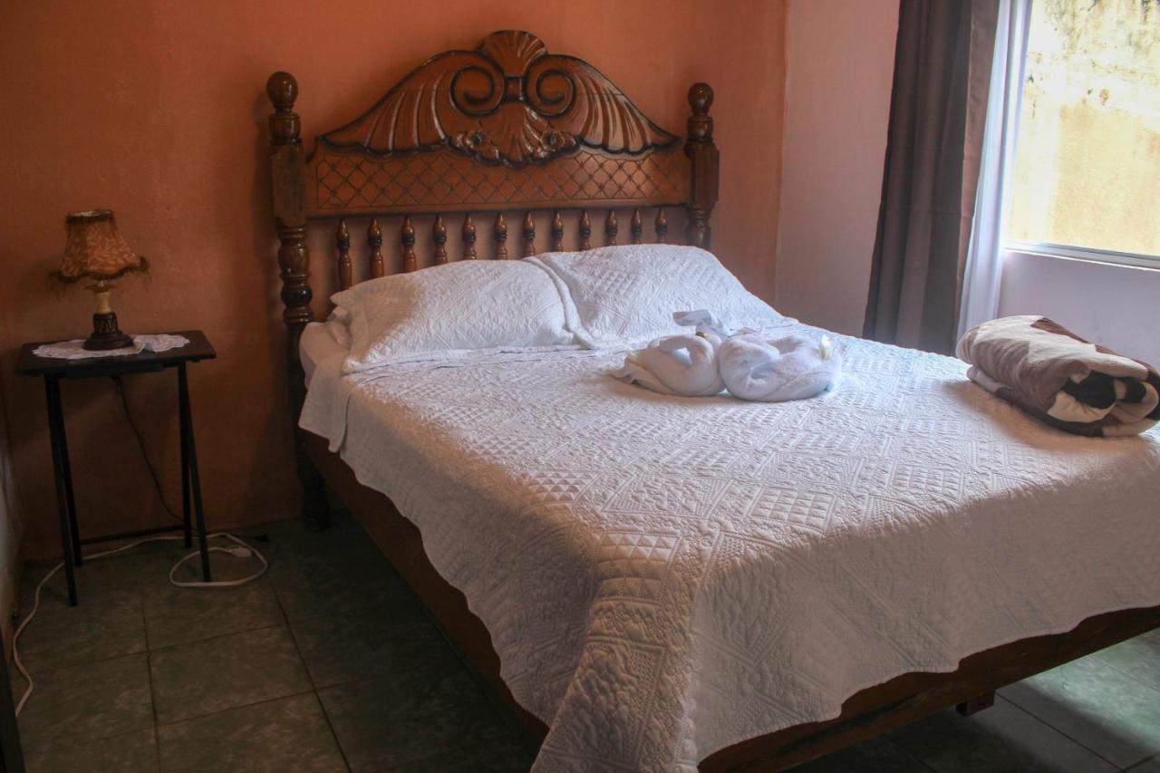 Apartamentos Mary Quesada (Alajuela) Exterior foto